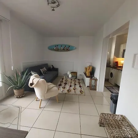 Apartment A 50 M De La